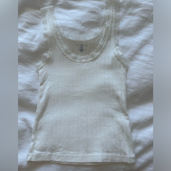 Brandy Melville White Lace Eyelet Pointelle Tank Top - Picture 2 of 2
